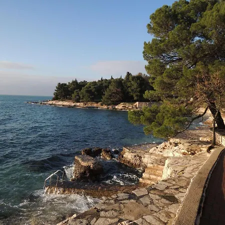 Ferienhaus-in-porec-mit-pool-melisa-8 3* Porec